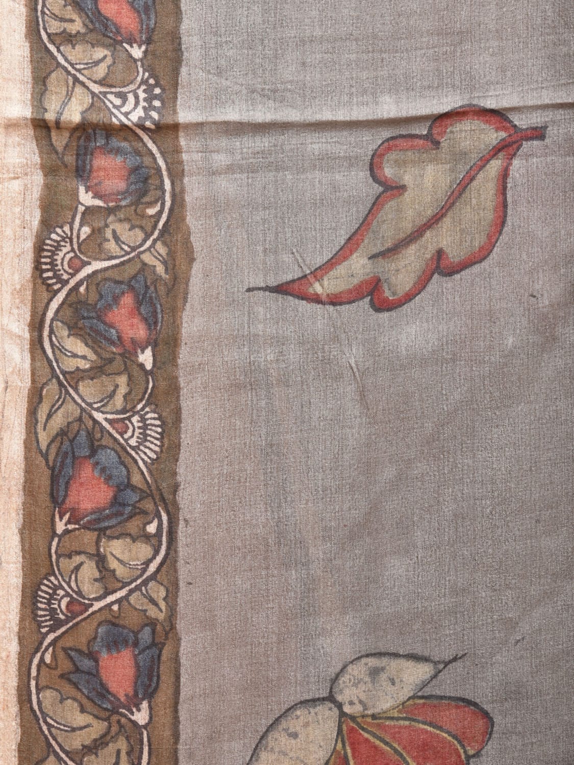 Light Grey Kalamkari Hand Painted Tussar Handloom Saree with Peacocks Pallu Design KL0738