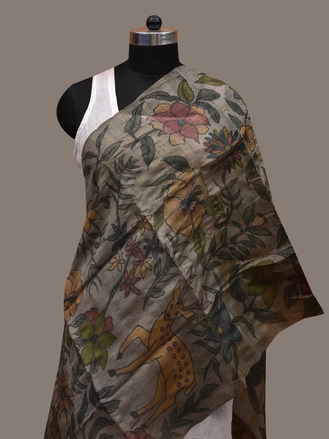 Light Grey Kalamkari Hand Painted Tussar Handloom Stole with Deers and Flowers Design ds2687