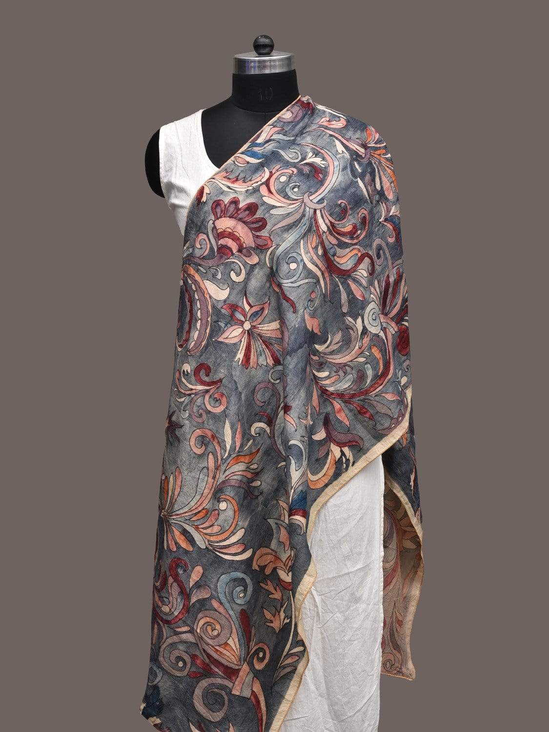 Light Grey Kalamkari Hand Printed Silk Handloom Stole with Floral Design ds2251