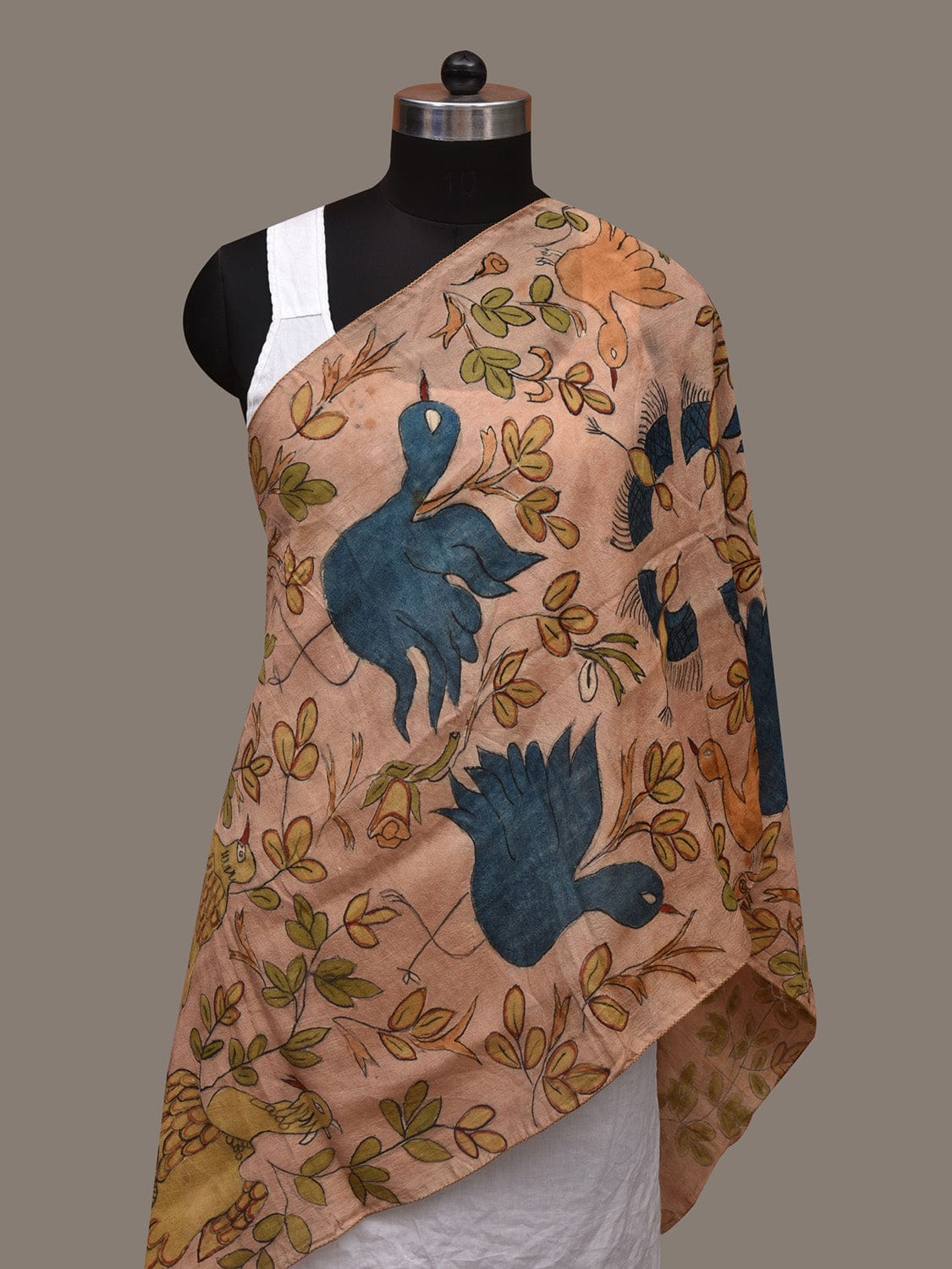 Light Peach Kalamkari Hand Painted Cotton Handloom Stole with Birds Design ds3032