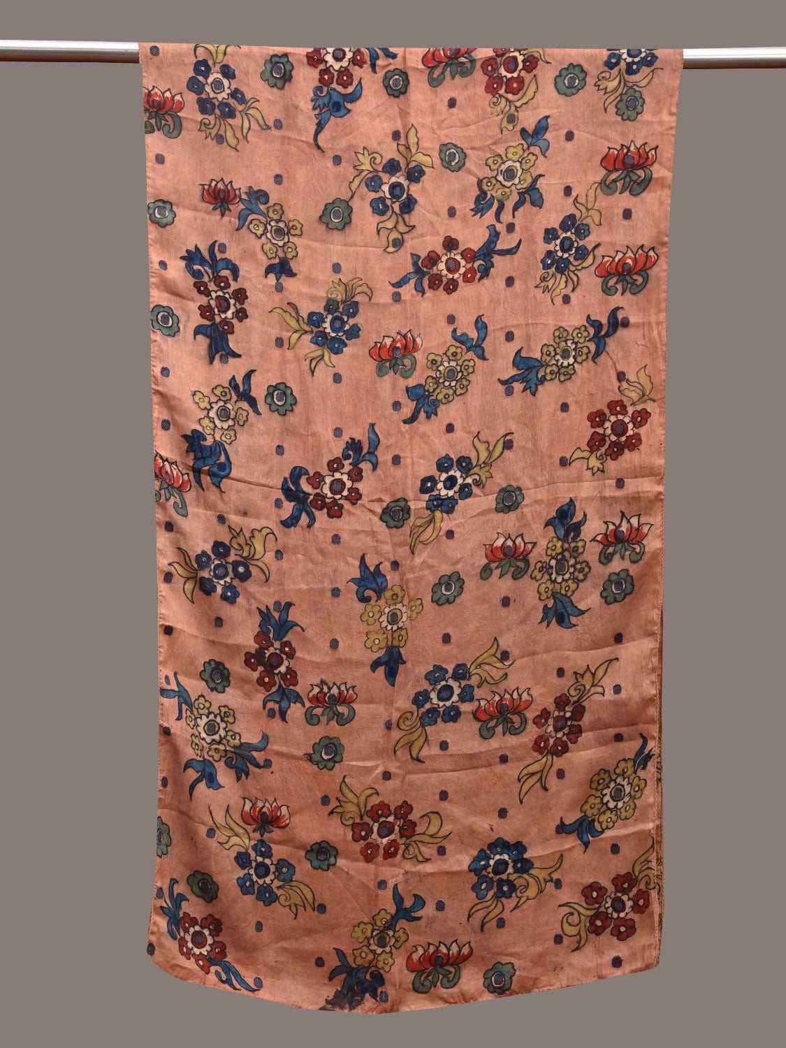 Light Peach Kalamkari Hand Painted Sico Stole with Floral Buta Design ds3636
