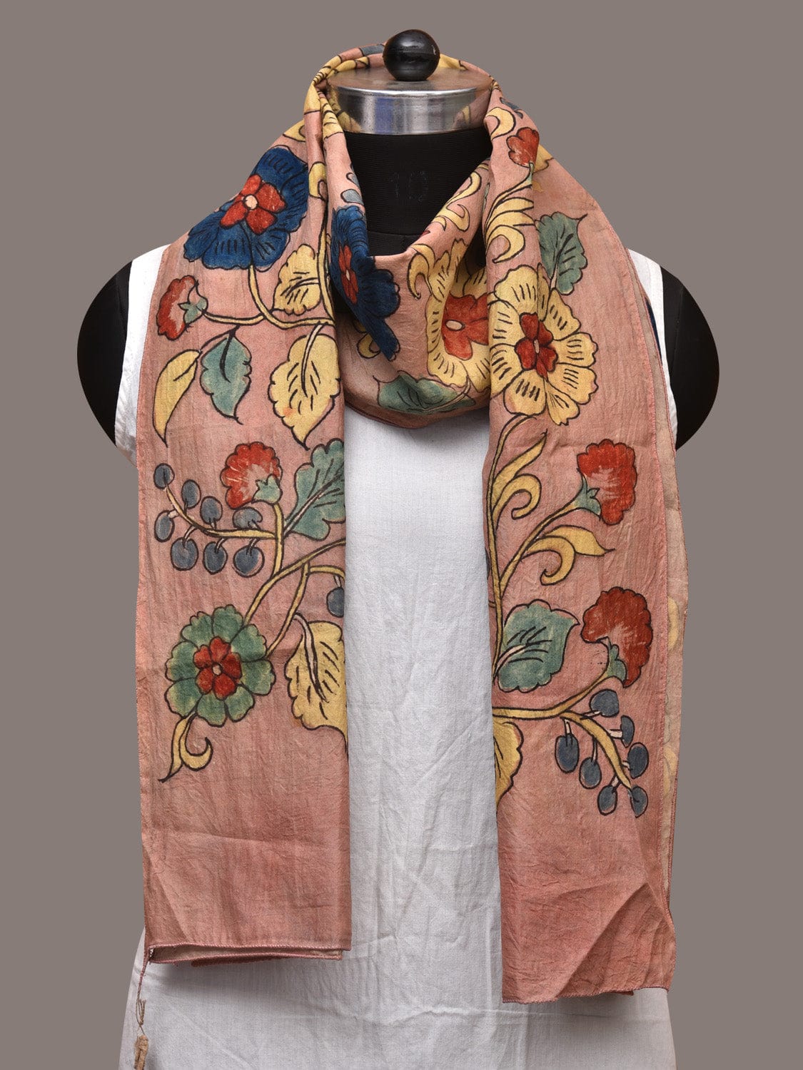 Light Peach Kalamkari Hand Painted Sico Stole with Floral Design ds3561