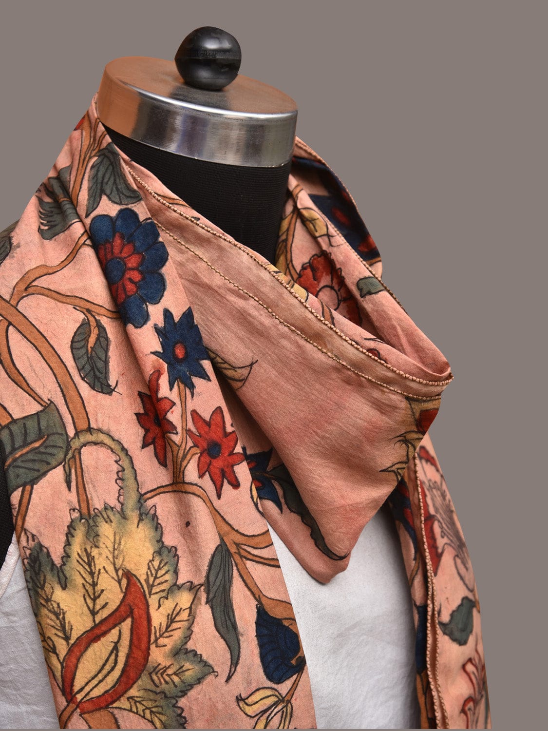 Light Peach Kalamkari Hand Painted Sico Stole with Tree of Life Design ds3523