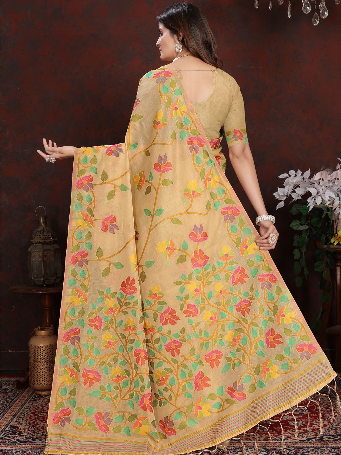 Light Yellow Dhakai Jamdani Cotton Viscose Saree with Floral Border and Pallu Design dj0101