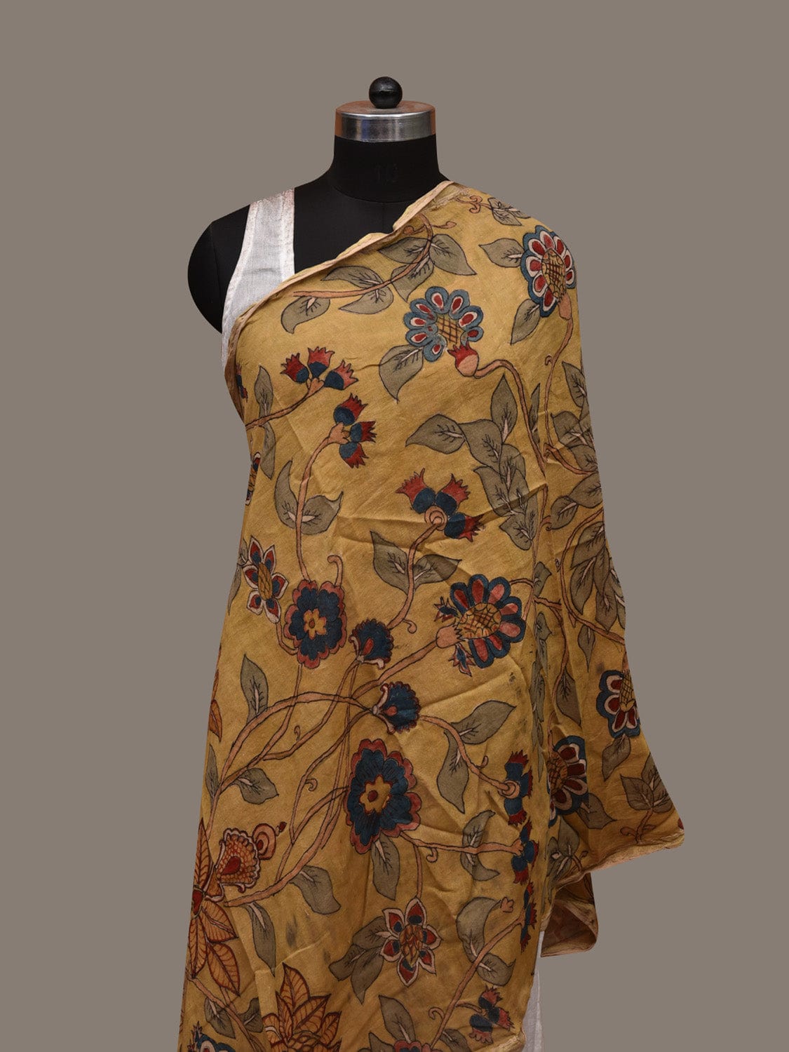 Light Yellow Kalamkari Hand Painted Cotton Silk Handloom Dupatta with Floral Design ds2974