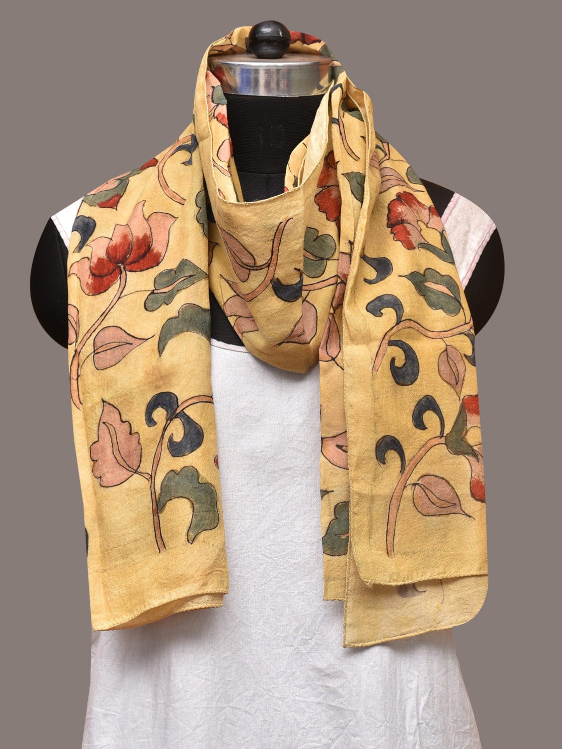 Light Yellow Kalamkari Hand Painted Sico Stole with Floral Design ds3406