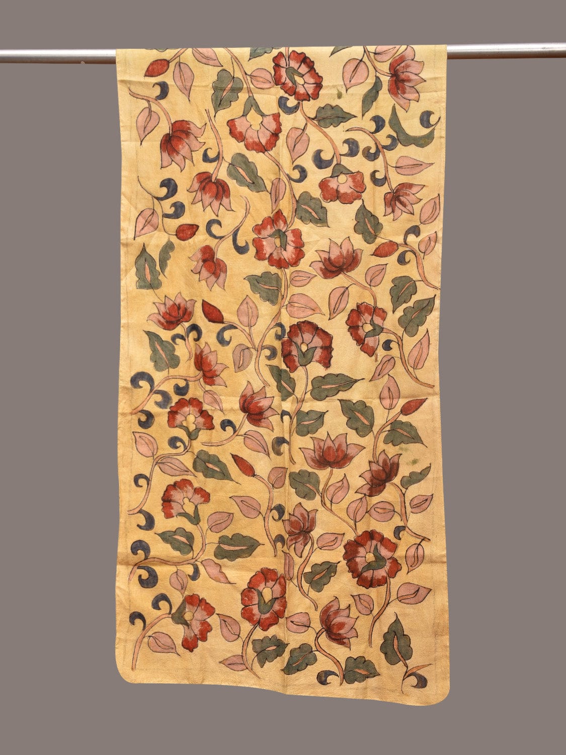 Light Yellow Kalamkari Hand Painted Sico Stole with Floral Design ds3406
