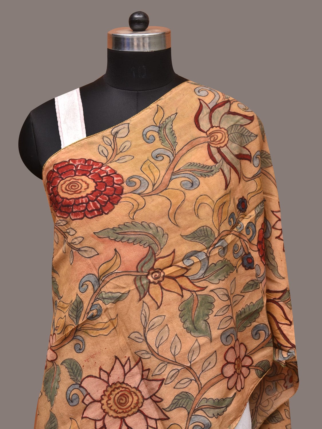 Light Yellow Kalamkari Hand Painted Sico Stole with Floral Design ds3413