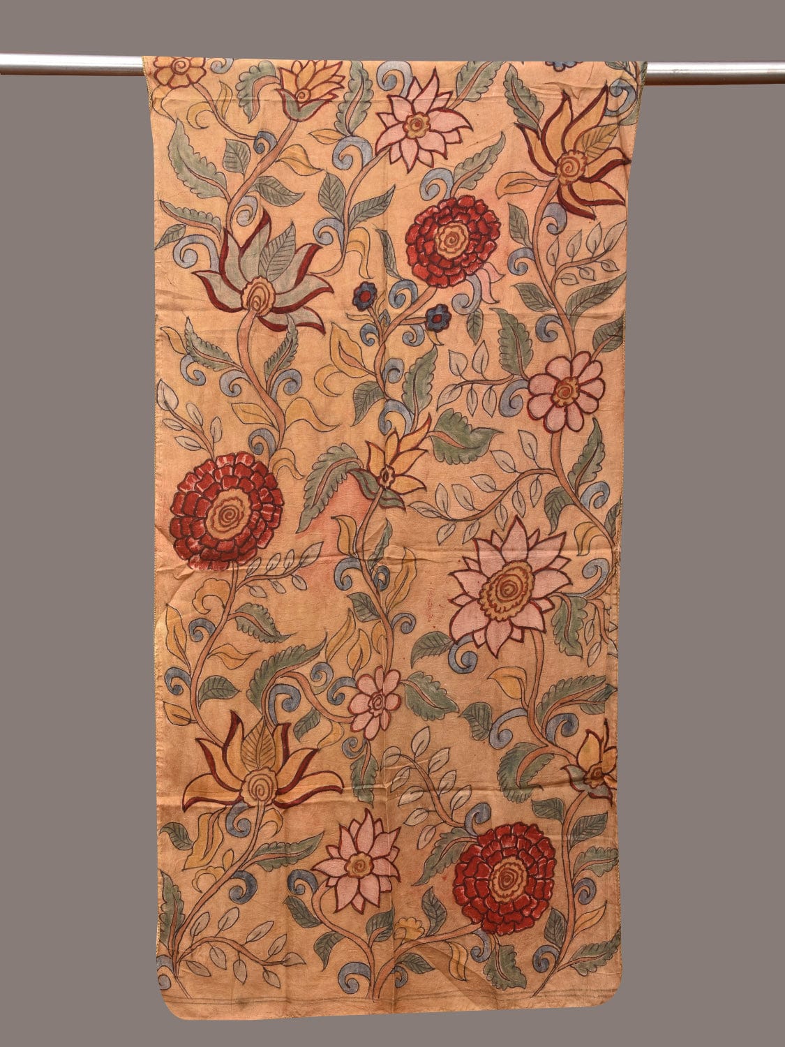 Light Yellow Kalamkari Hand Painted Sico Stole with Floral Design ds3413