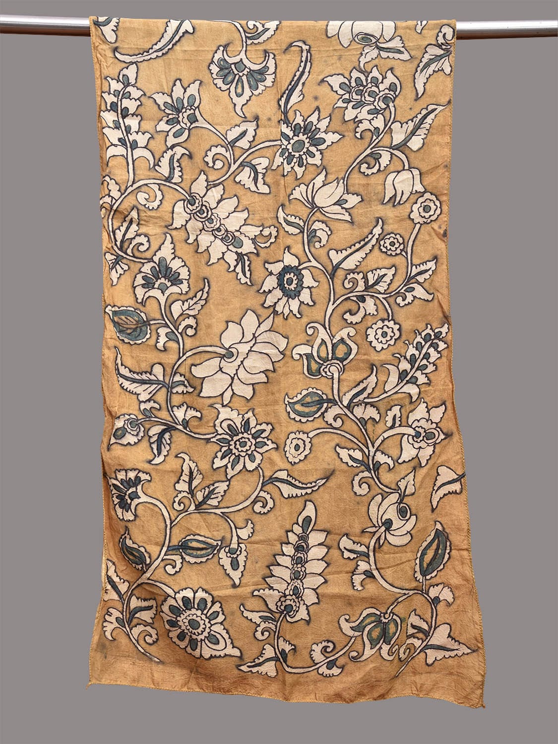 Light Yellow Kalamkari Hand Painted Sico Stole with Floral Design ds3677