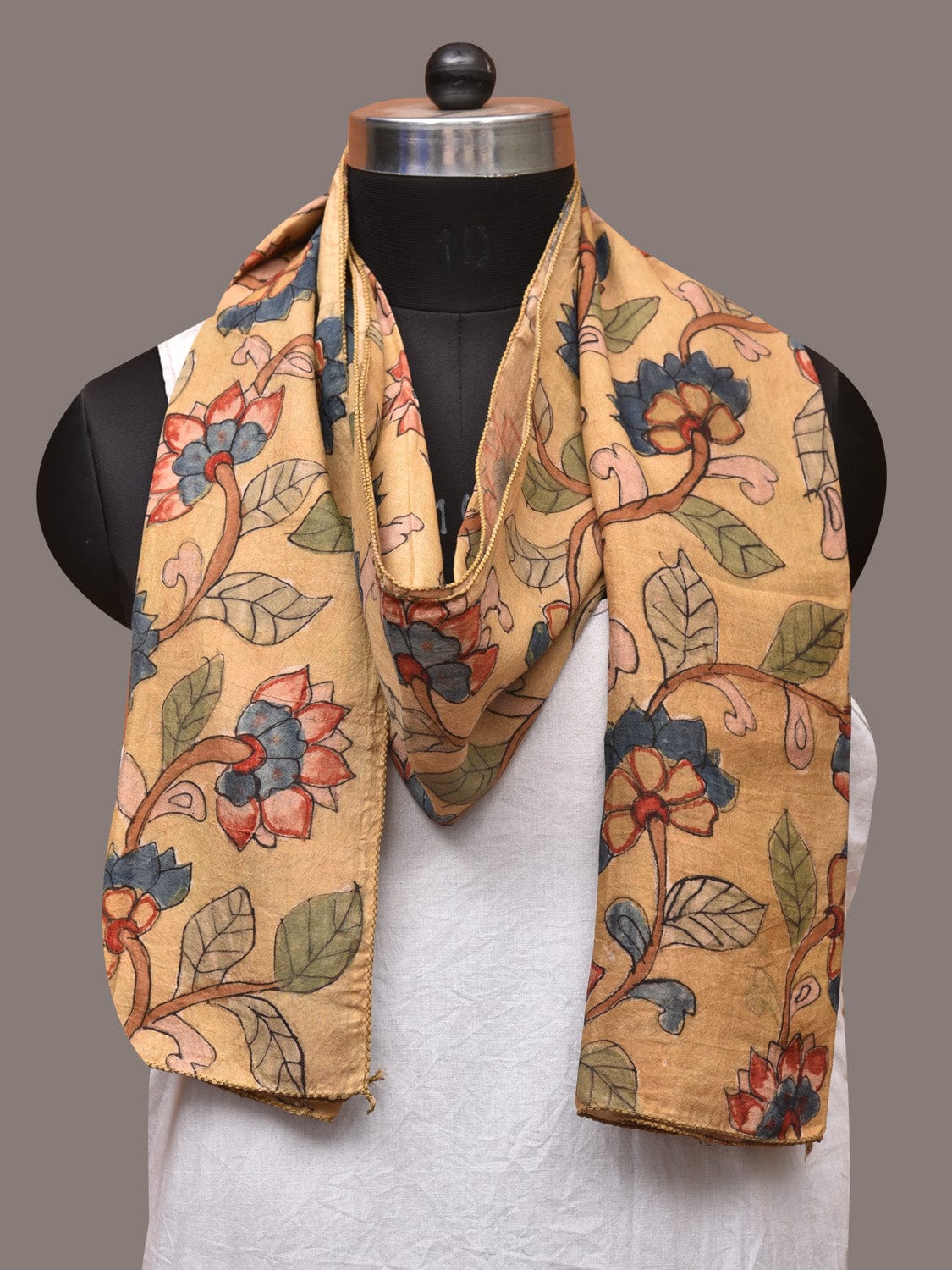 Light Yellow Kalamkari Hand Painted Sico Stole with Lotus Flowers Design ds3412