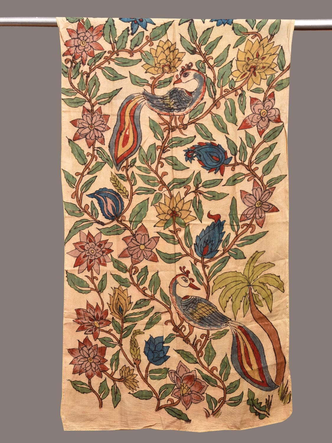 Light Yellow Kalamkari Hand Painted Silk Handloom Stole with Floral and Peacocks Design ds3614