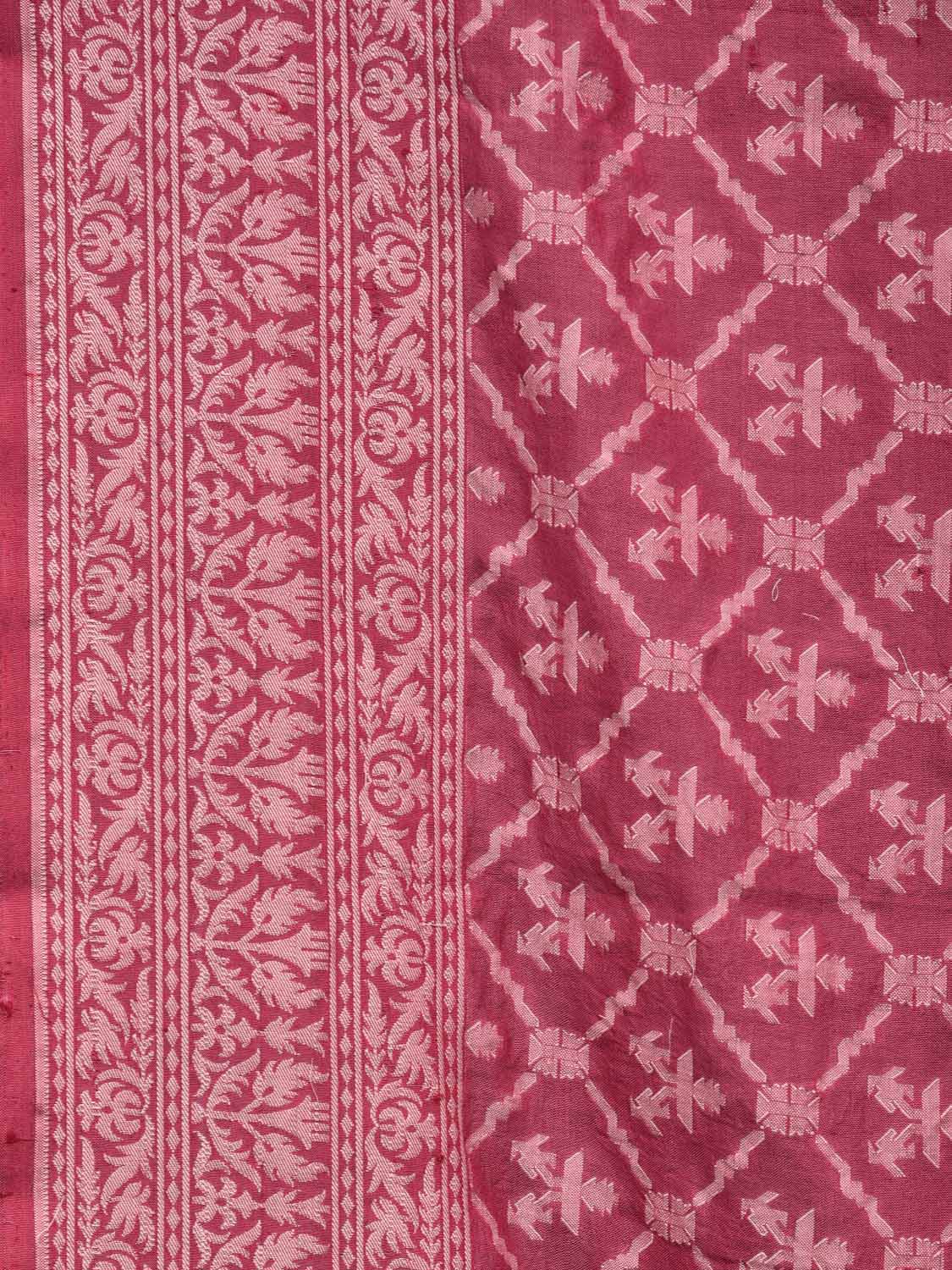 Magenta Cut Work Cotton Handloom Saree with All Over Jamdani Style Design o0390
