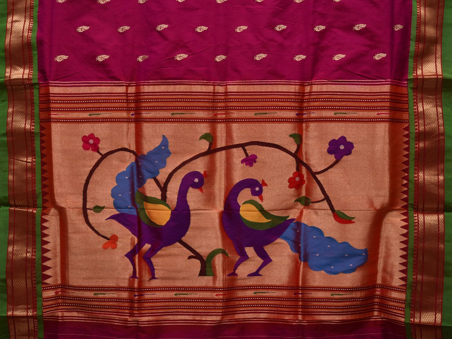 Magenta Paithani Silk Handloom Saree with Peacocks Pallu Design p0463