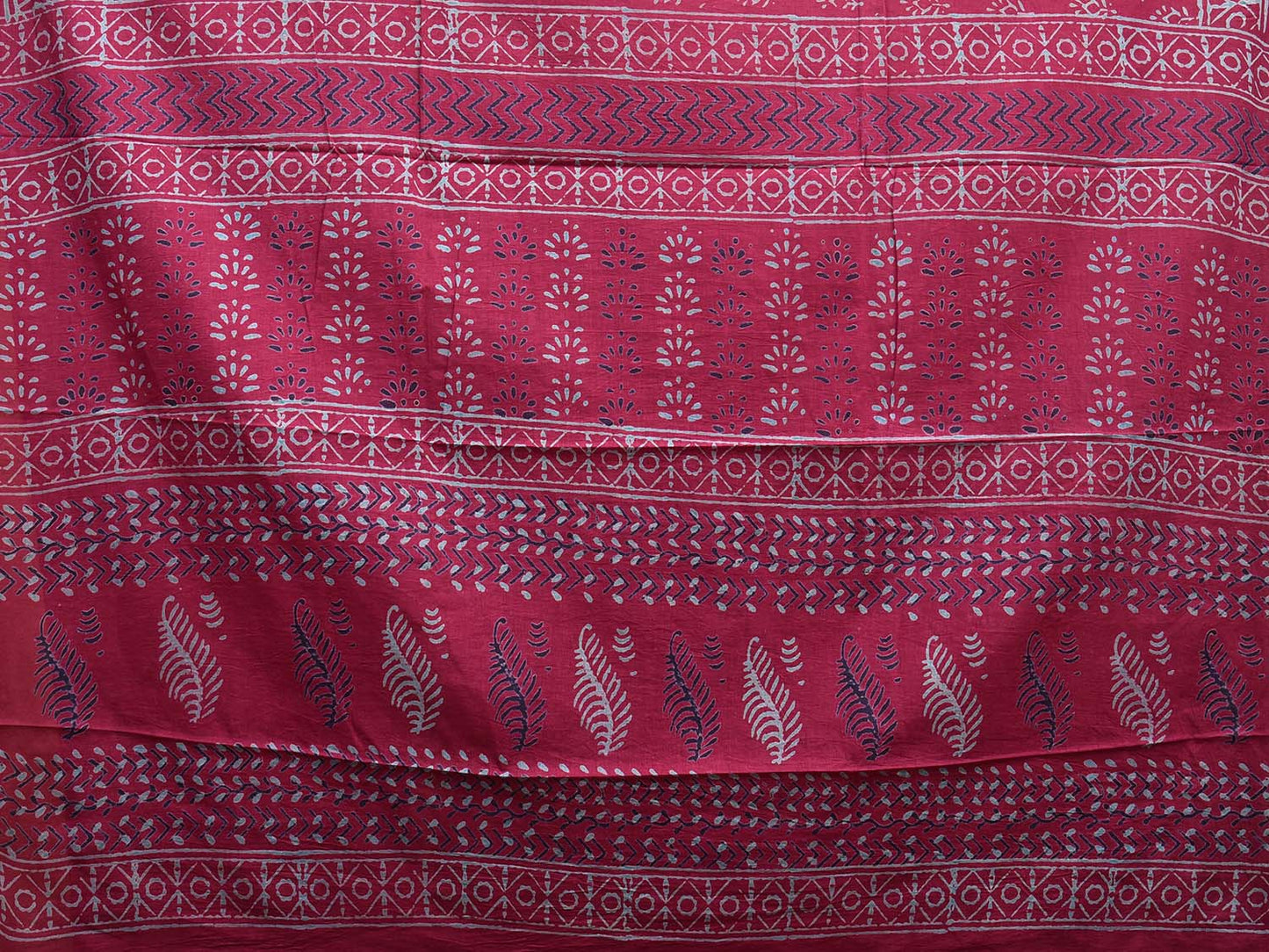 Magenta Pedana Block Print Cotton Saree with Buta, Border and Pallu Design o0532