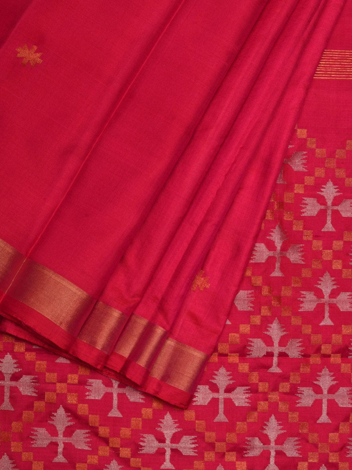 Magenta Uppada Silk Handloom Saree with Jamdani Pallu Design u1866