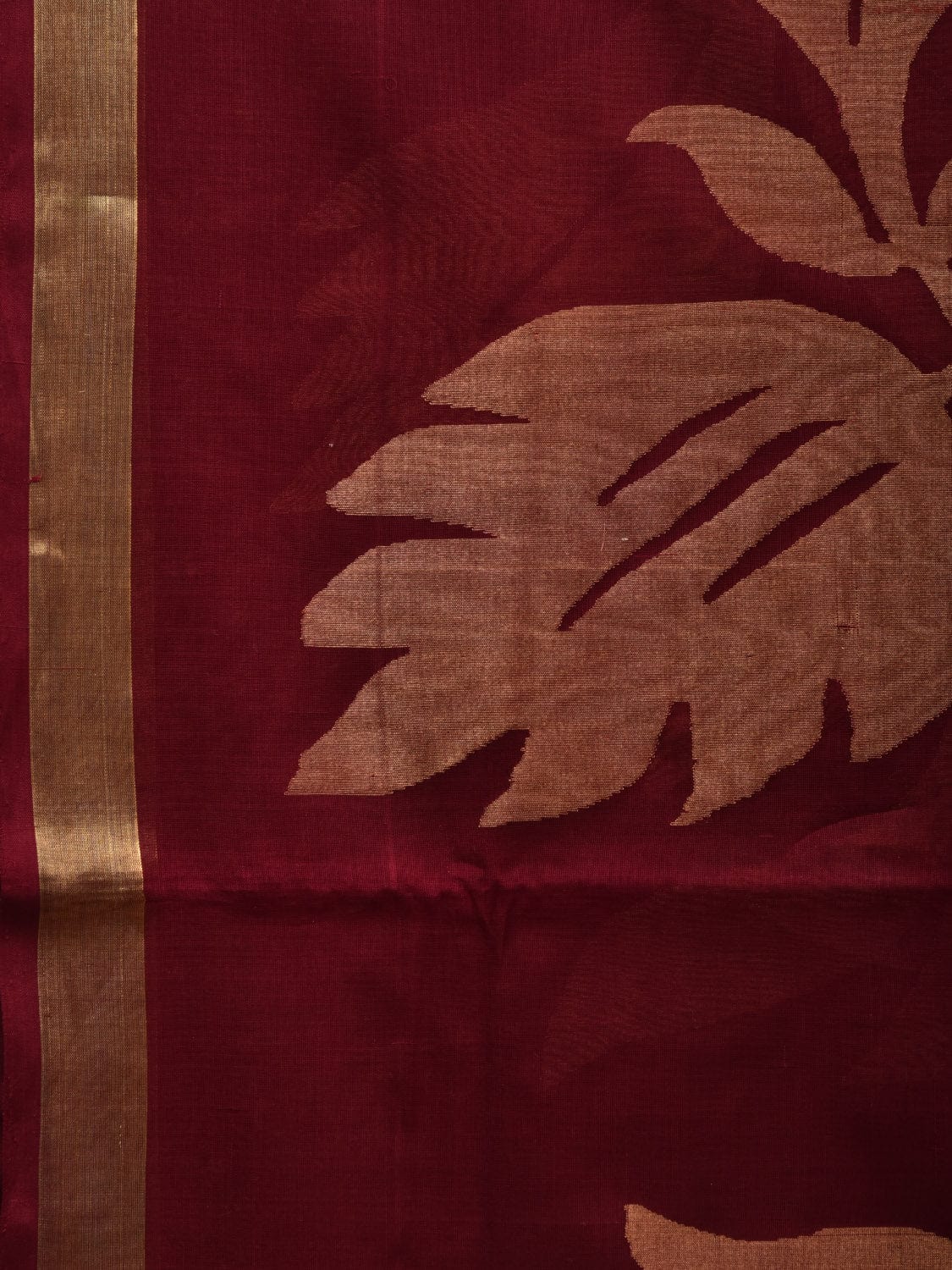 Maroon Khadi Cotton Handloom Saree with All Over Floral Design kh0545