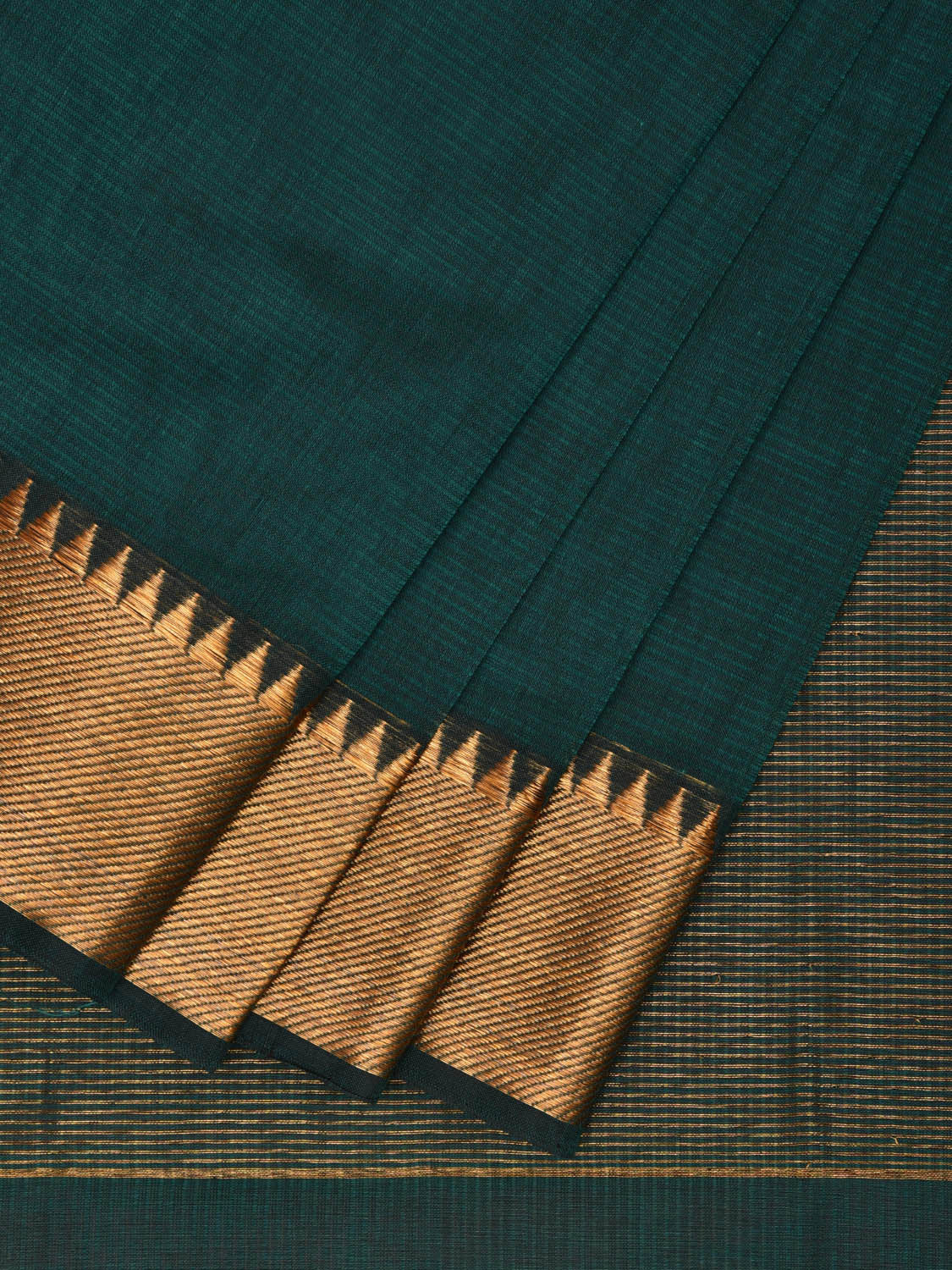 Green Mangalgiri Cotton Handloom Saree with Strips and Small Temple Border Design No Blouse mn0073