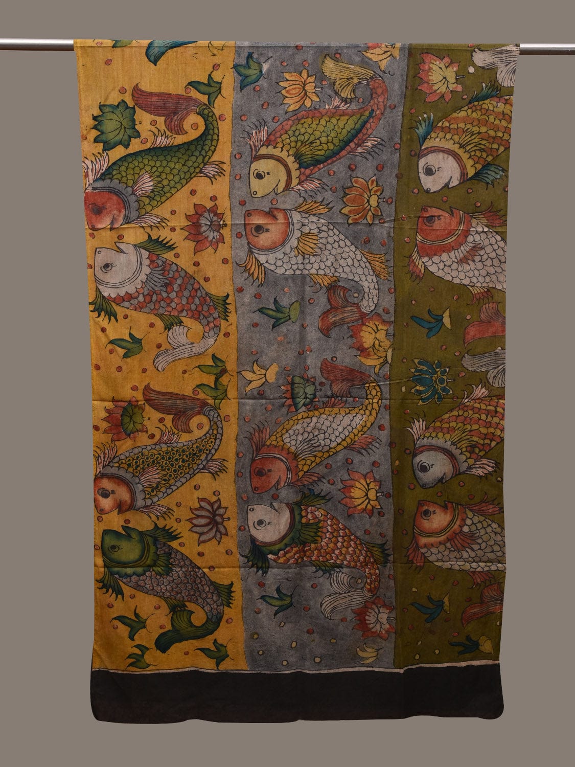 Multicolor Kalamkari Hand Painted Cotton Handloom Dupatta with Fishes Design ds2880