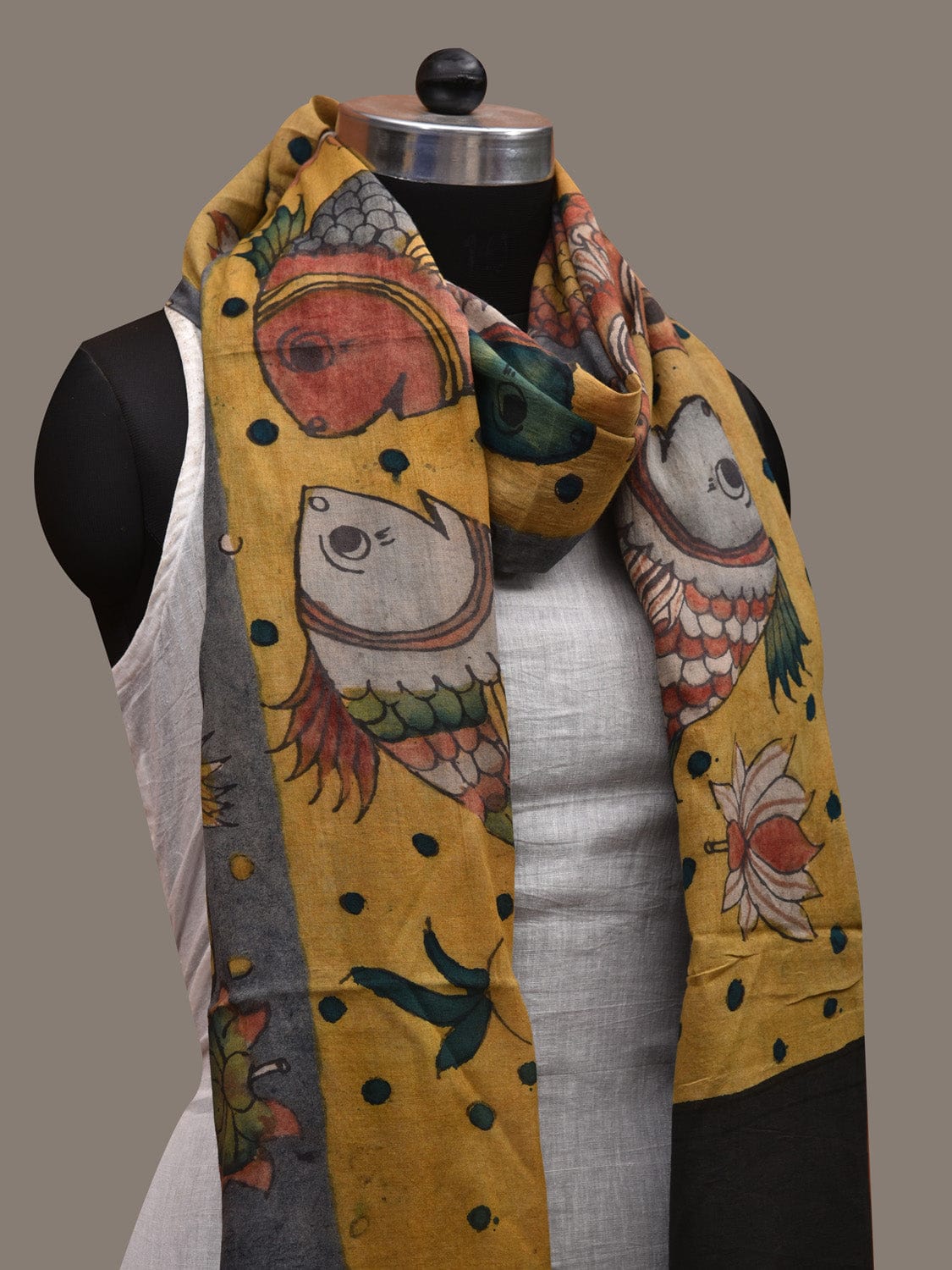 Multicolor Kalamkari Hand Painted Cotton Handloom Dupatta with Fishes Design ds2882