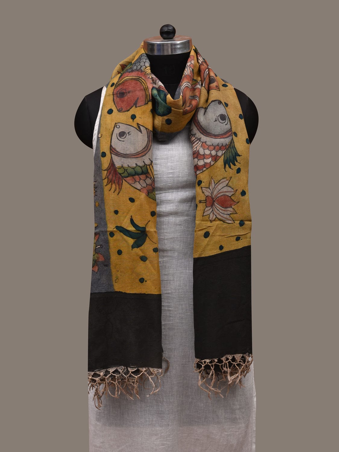 Multicolor Kalamkari Hand Painted Cotton Handloom Dupatta with Fishes Design ds2882