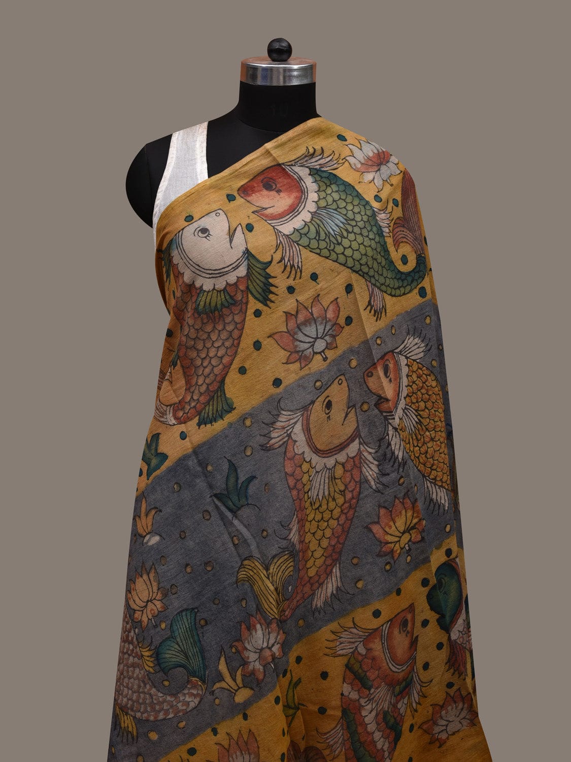 Multicolor Kalamkari Hand Painted Cotton Handloom Dupatta with Fishes Design ds2882