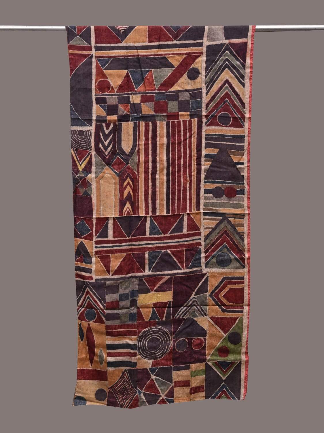 Multicolor Kalamkari Hand Painted Silk Handloom Stole with Geometric Design ds2477