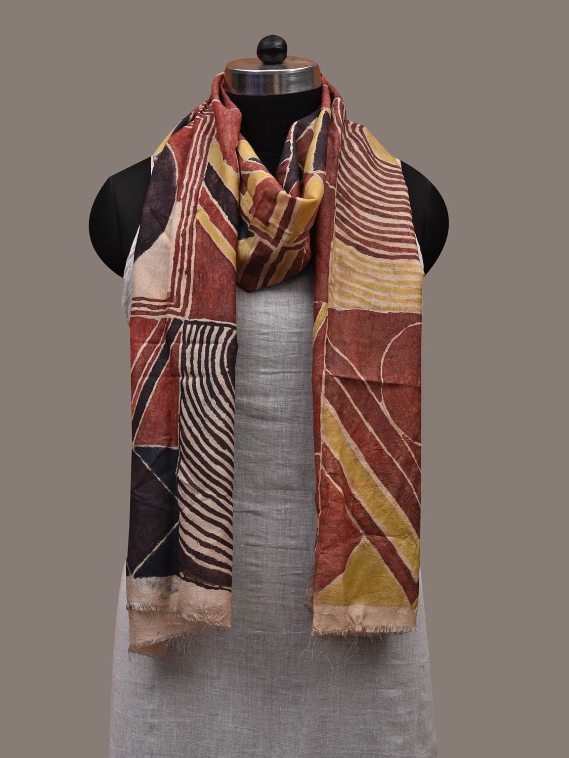 Multicolor Kalamkari Hand Painted Silk Handloom Stole with Geometric Design ds2707