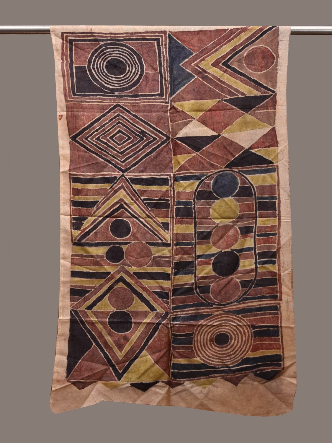 Multicolor Kalamkari Hand Painted Silk Handloom Stole with Geometric Design ds2711