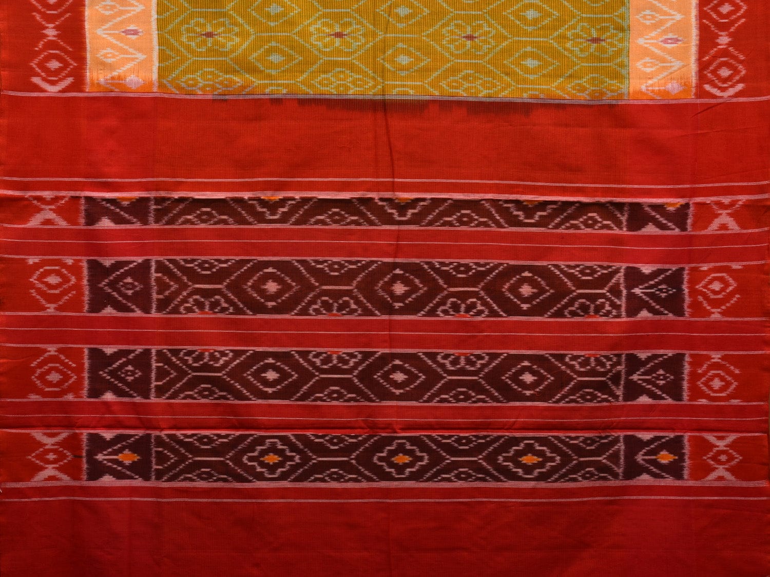 Multicolor Pochampally Ikat Cotton Handloom Saree with All Over Design i0663