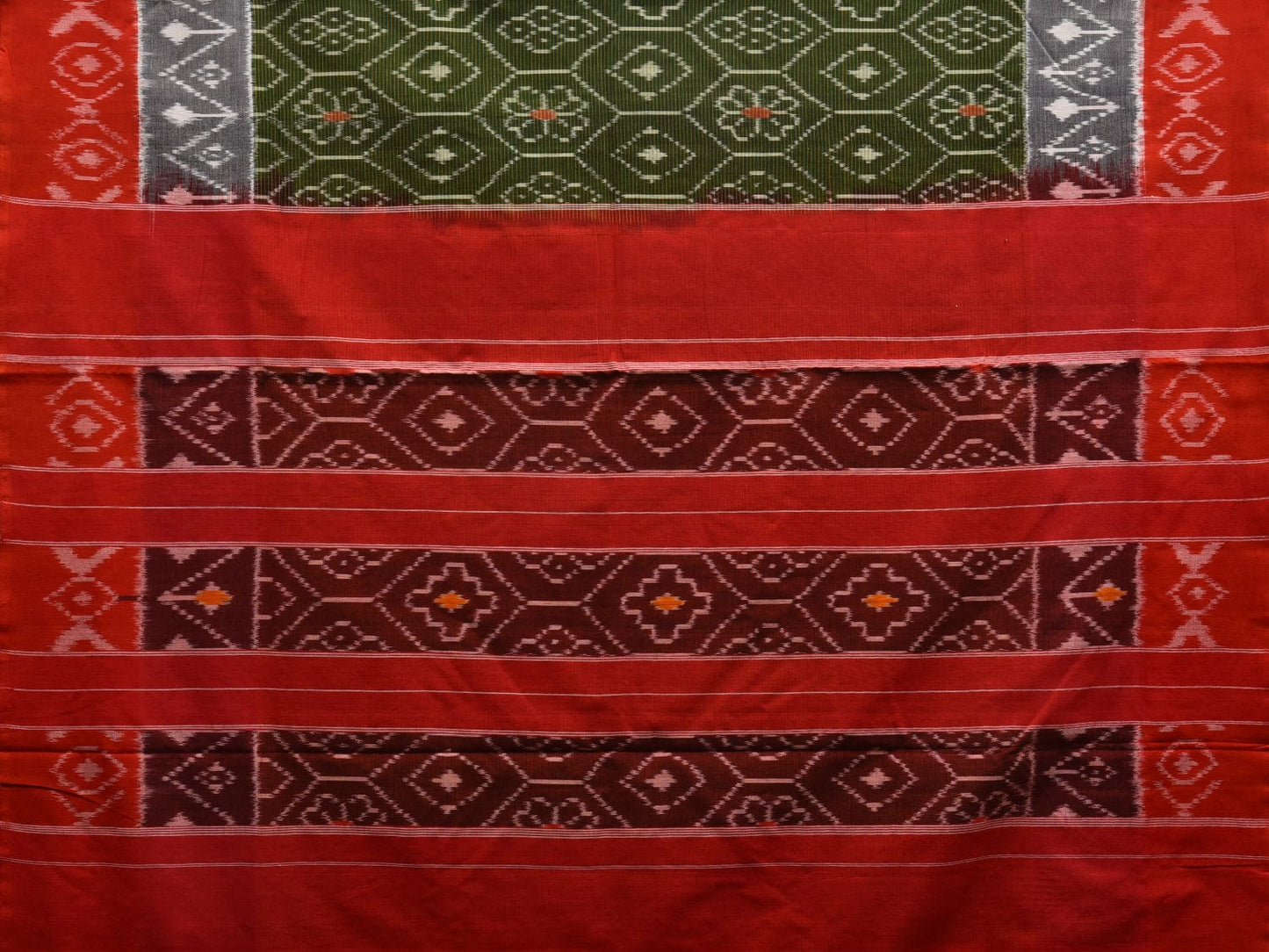 Multicolor Pochampally Ikat Cotton Handloom Saree with All Over Design i0665