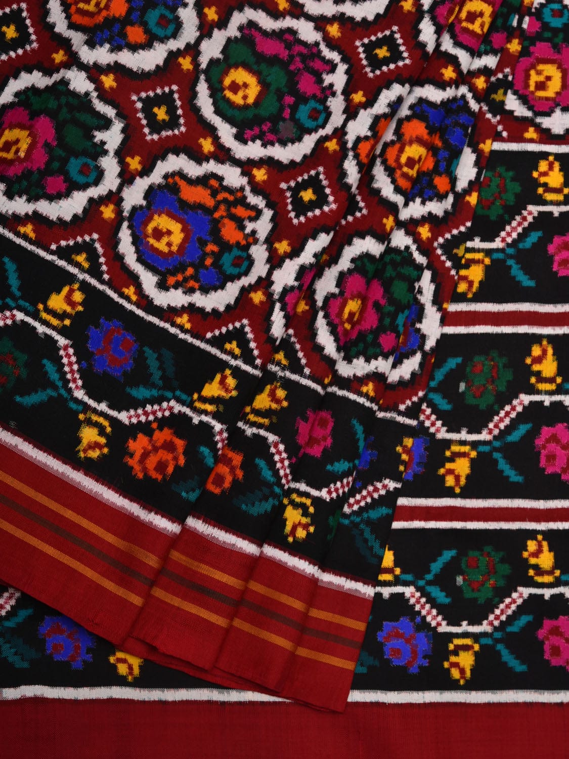 Multicolor Pochampally Ikat Silk Handloom Saree with Patola Design i0680 No Blouse