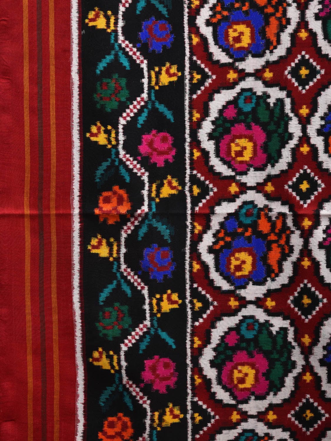 Multicolor Pochampally Ikat Silk Handloom Saree with Patola Design i0680 No Blouse