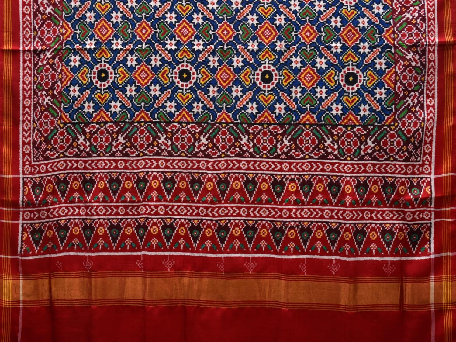 Multicolor Pochampally Ikat Silk Handloom Saree with Patola Design i0683 No Blouse