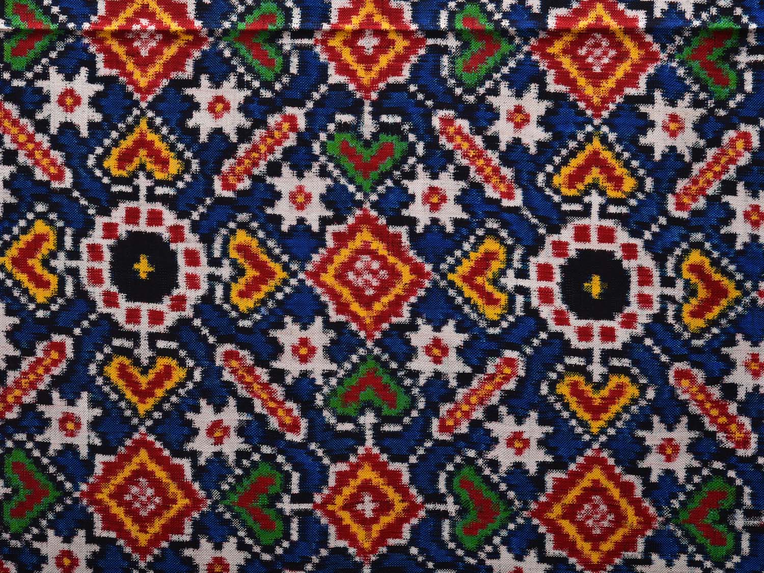 Multicolor Pochampally Ikat Silk Handloom Saree with Patola Design i0683 No Blouse