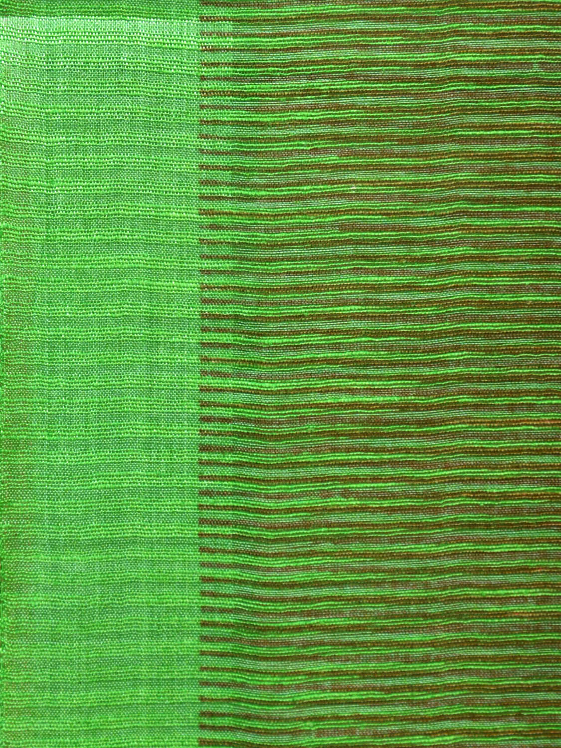 Multicolor Tussar Silk Handloom Saree with Contrast Border and Pallu Design o0427