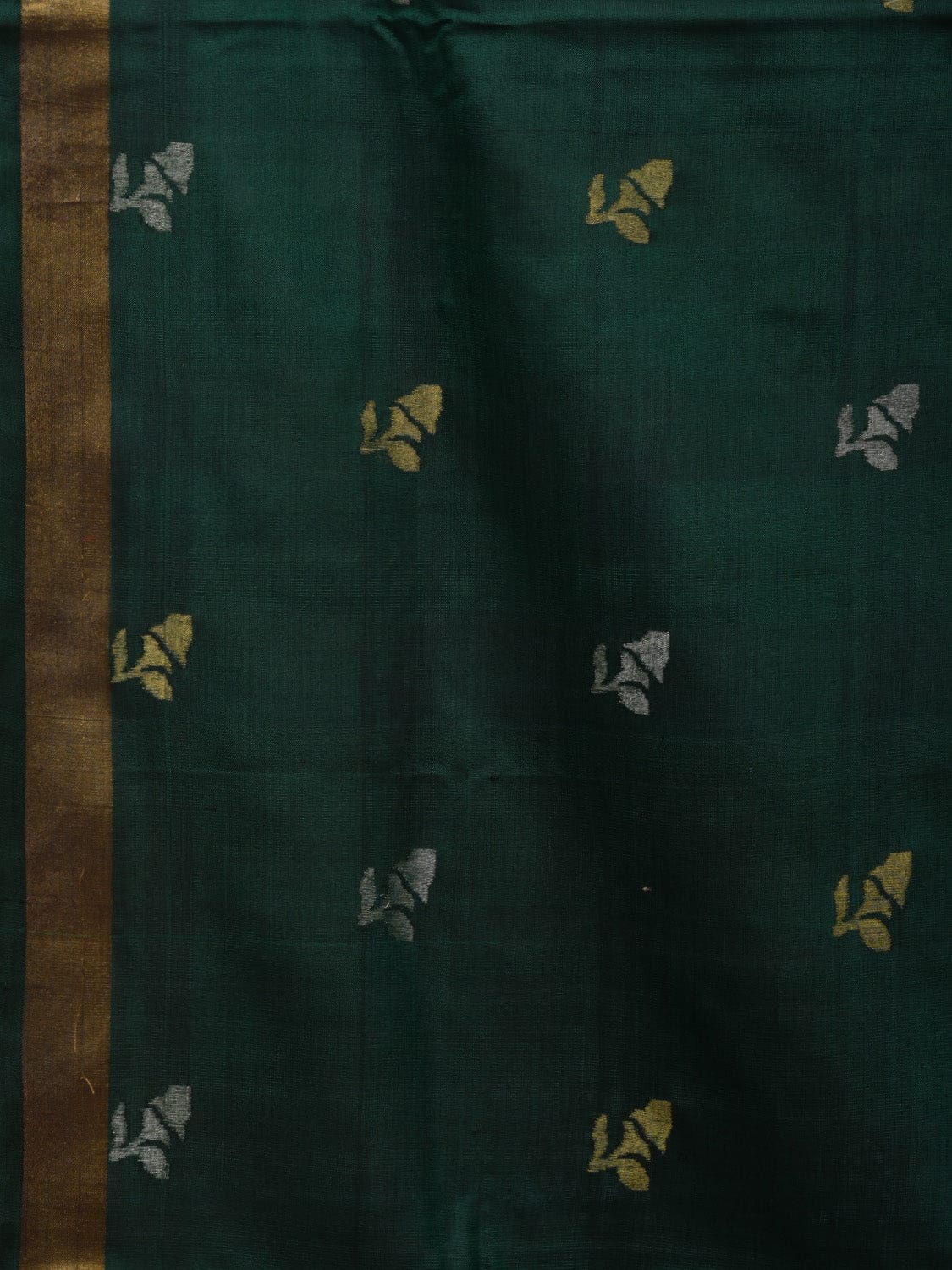 Multicolor Uppada Silk Handloom Saree with Floral Pallu Design u1931
