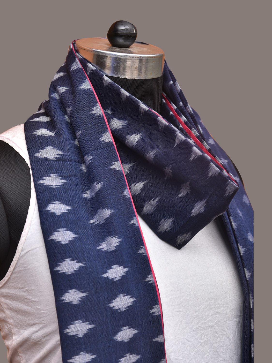 Navy and Red Pochamaplly Ikat Cotton Handloom Dupatta with Temple Border Design ds3359