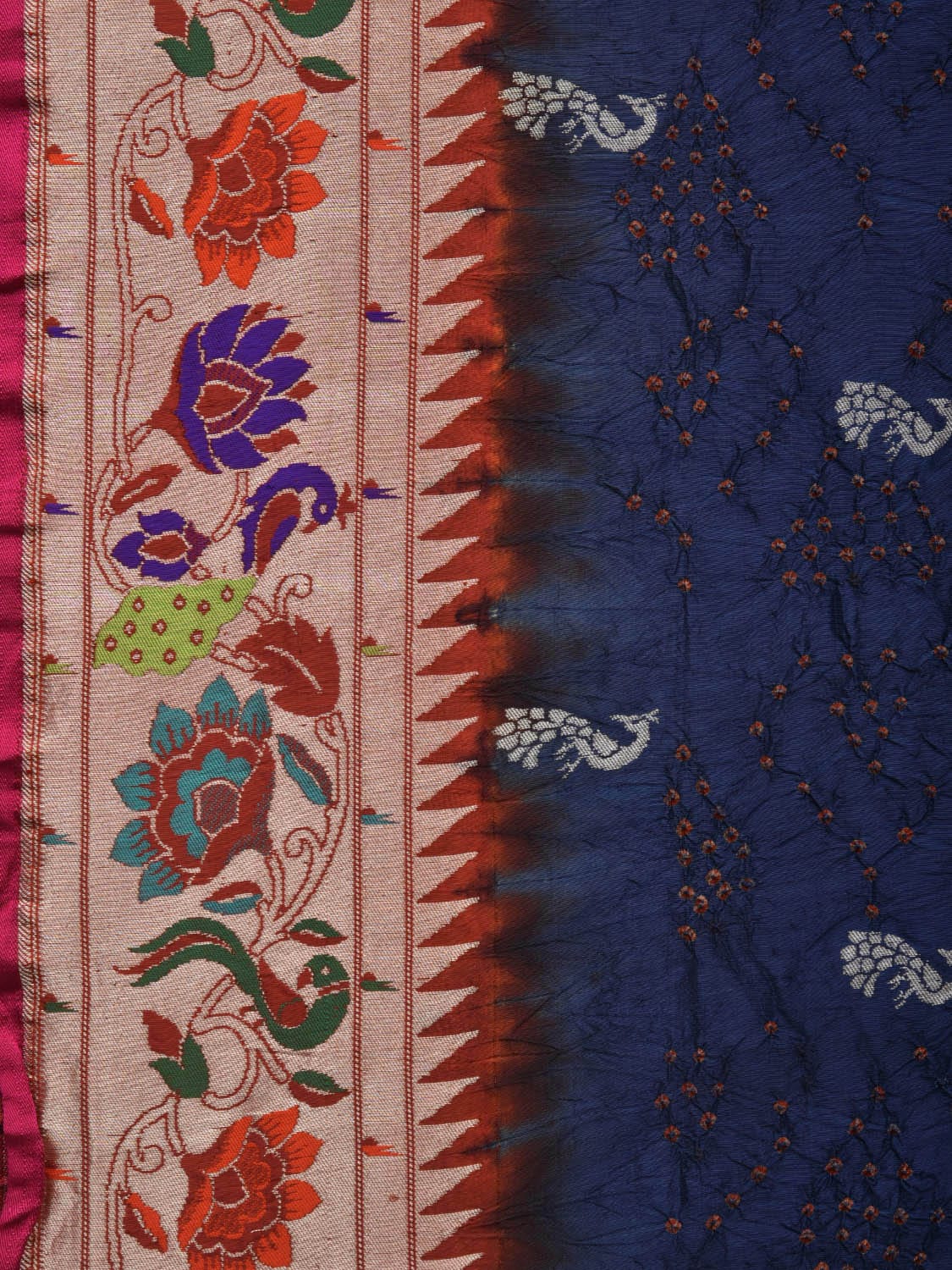 Navy Bandhani Paithani Silk Handloom Saree with Peacocks Border and Pallu Design bn0412