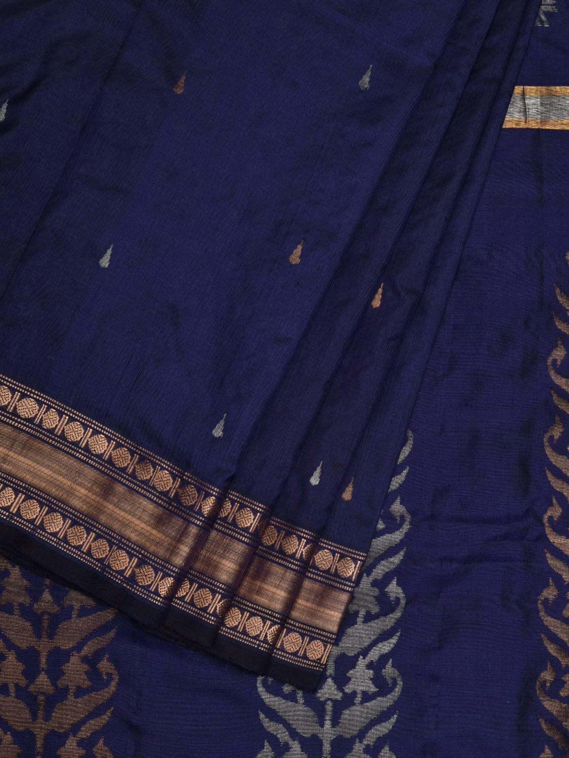Navy Uppada Silk Handloom Saree with Karpur Pallu Design u1867