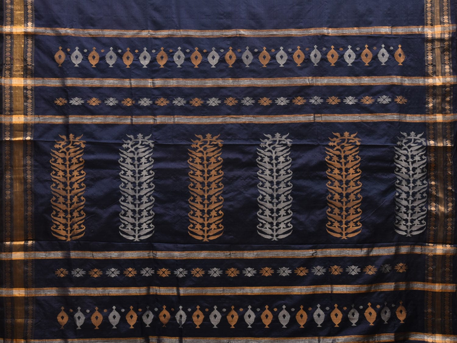 Navy Uppada Silk Handloom Saree with Karpur Pallu Design u1889
