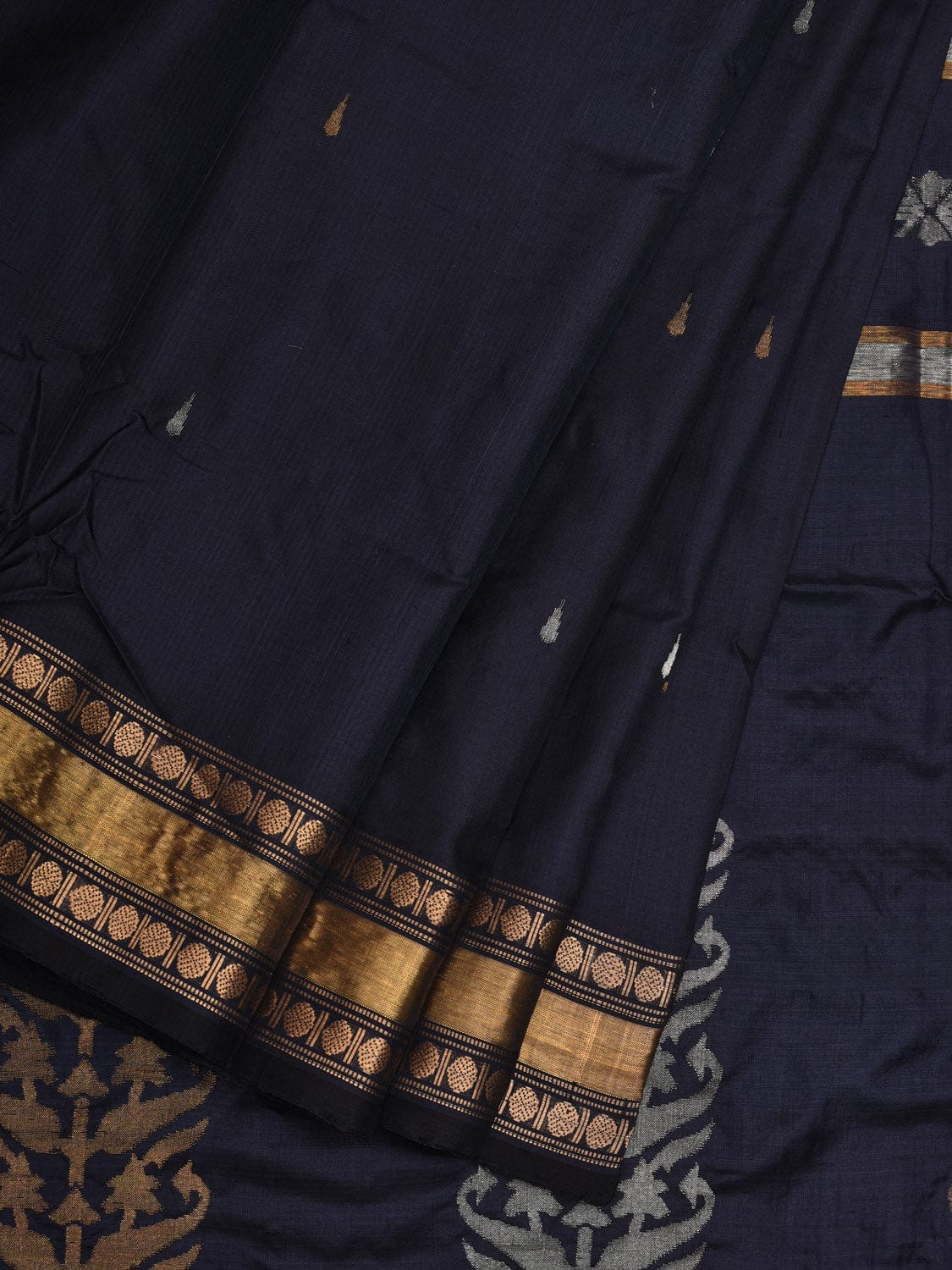 Navy Uppada Silk Handloom Saree with Karpur Pallu Design u1889