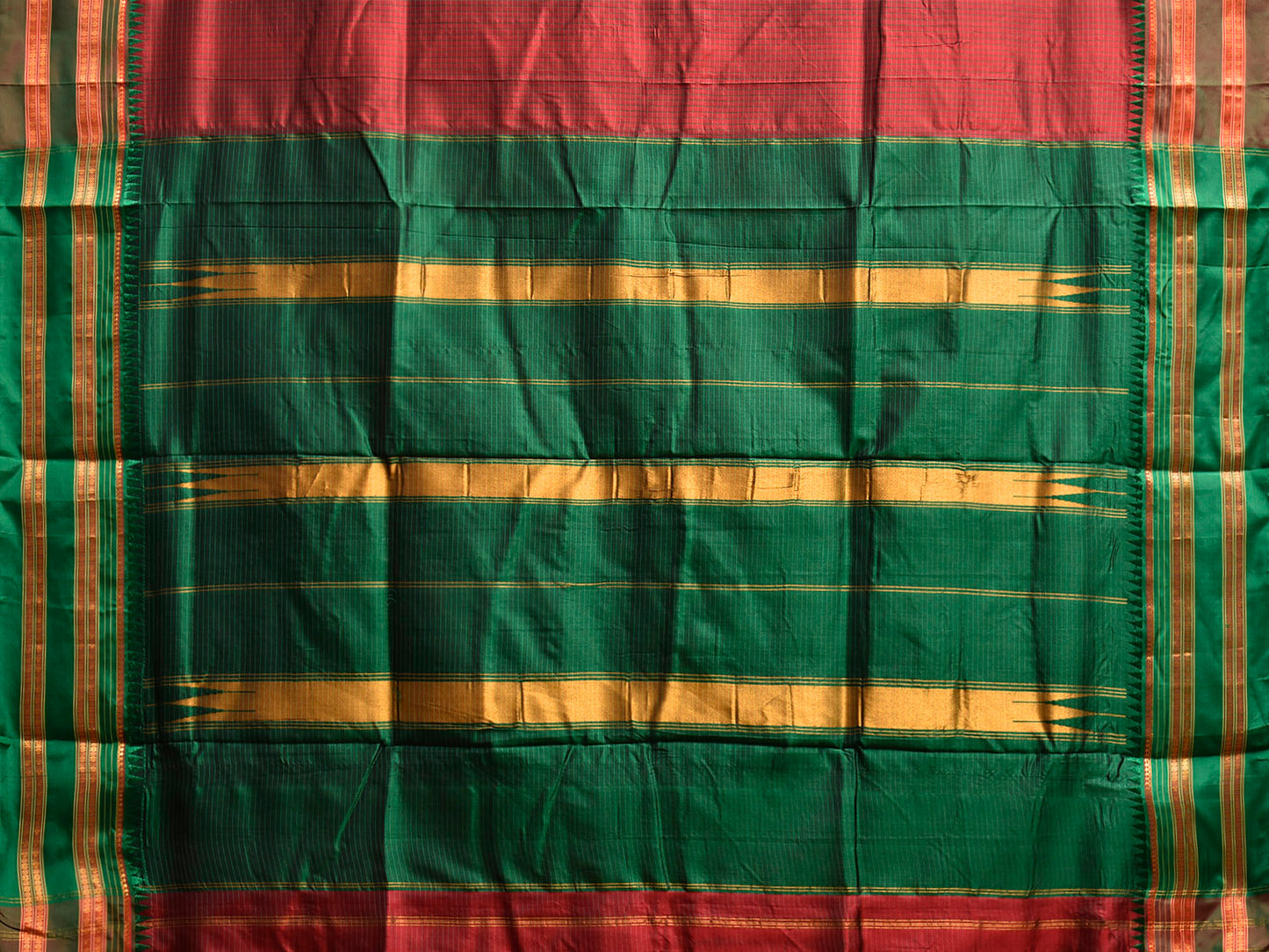 Dark Red and Green Narayanpet Silk Saree with Checks and Contrast Pallu Design No Blouse np1262
