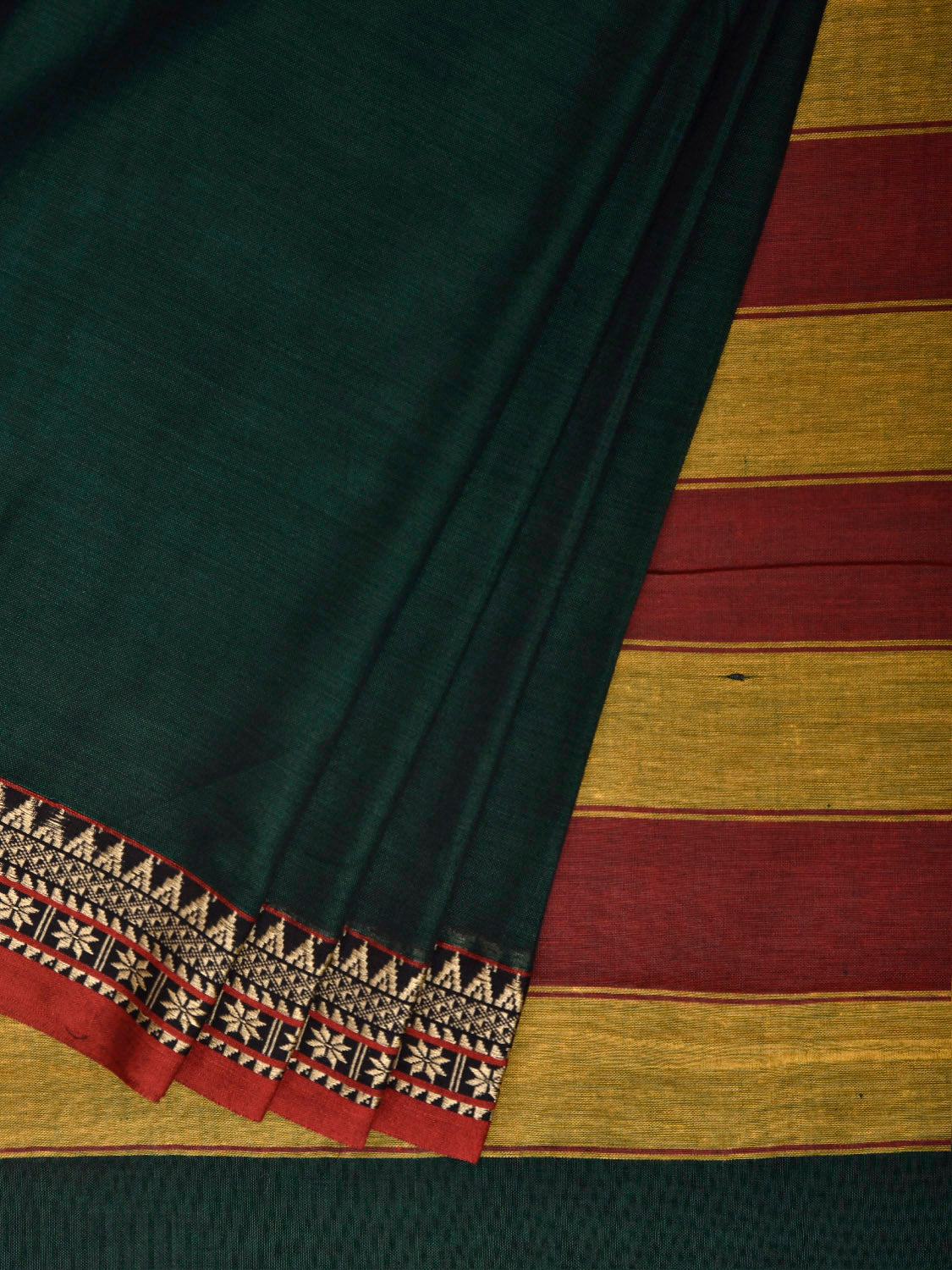 Dark Green Narayanpet Cotton Plain Saree with Strips Pallu Design No Blouse np1354