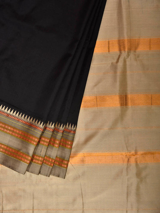 Black and Cream Narayanpet Silk Plain Saree with Contrast Pallu Design np1398