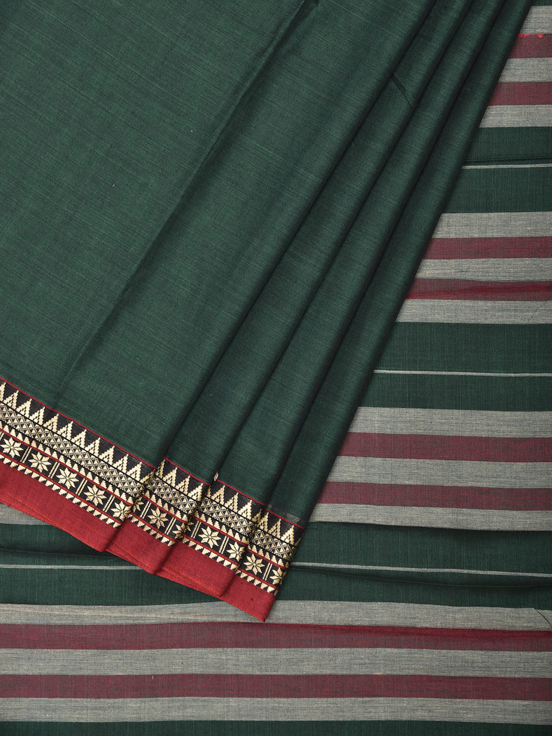 Green Narayanpet Cotton Plain Saree with Strips Pallu and Border Design No Blouse np1524