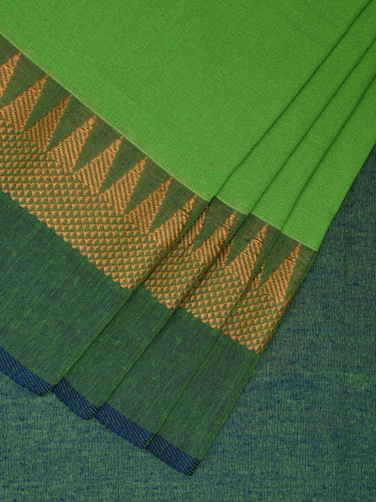 Green Cotton Plain Saree with Contrst Pallu Design o0484
