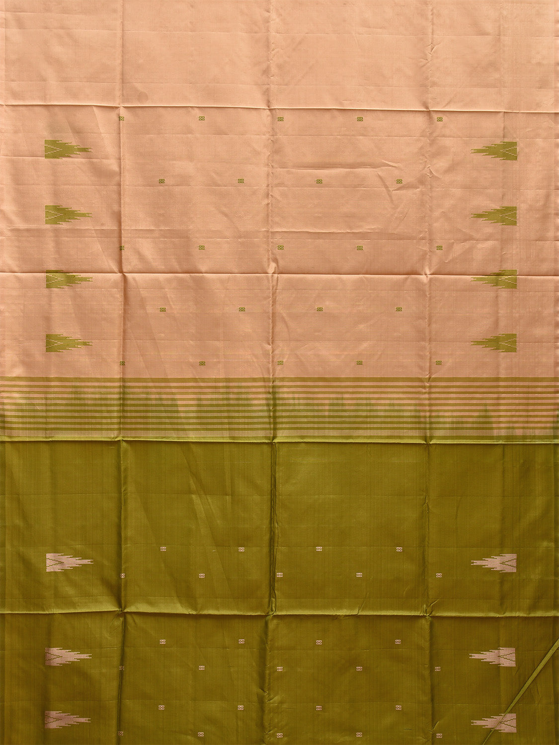 Cream and Green Banana Silk Saree with Small Buta and Contrast Pallu Design No Blouse o0493