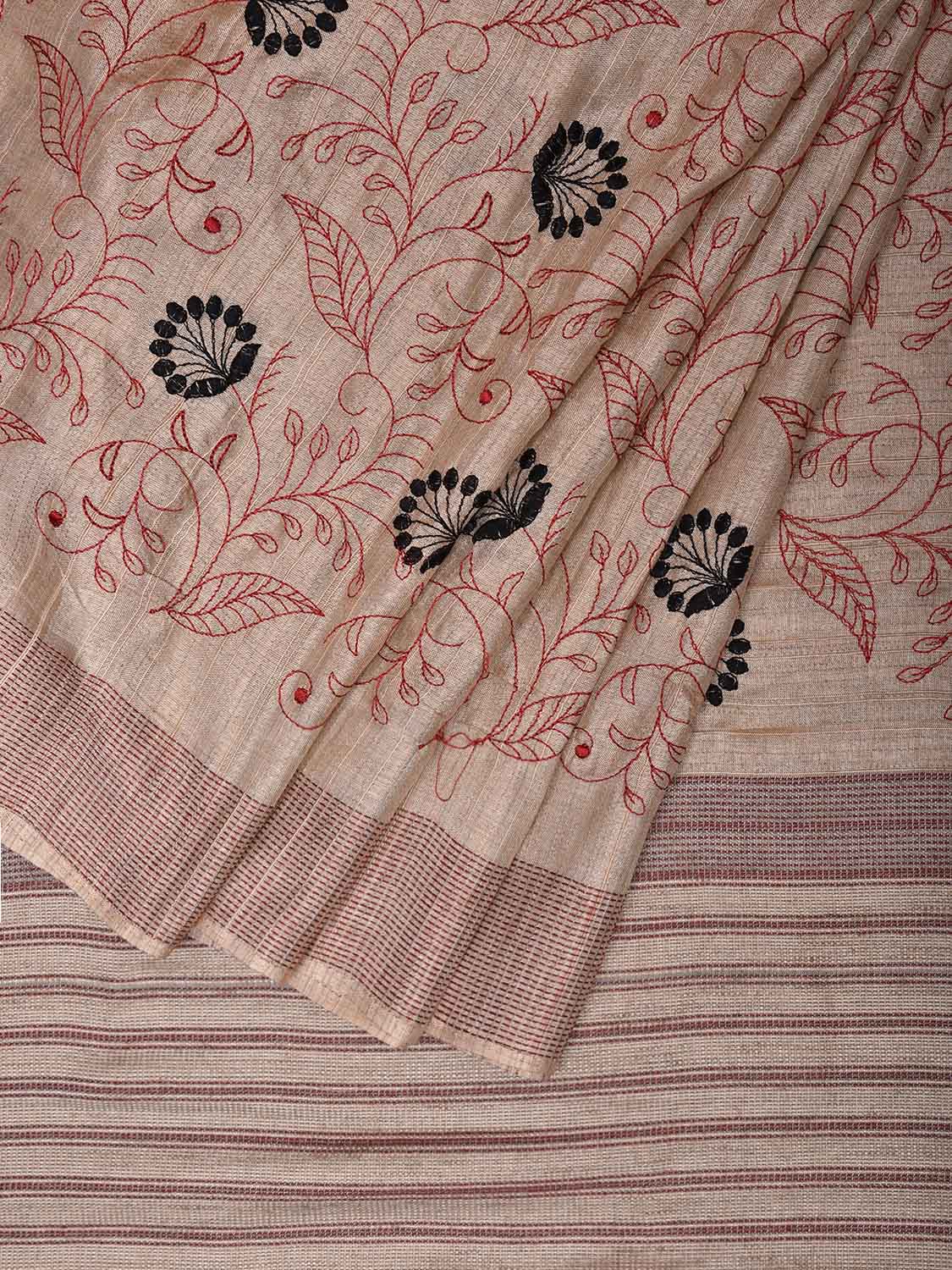 Cream Tussar Saree with Floral Embroidary Work and Strips Pallu Design o0589