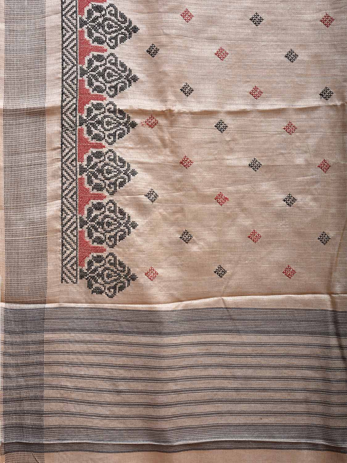 Cream Tussar Saree with One Side Border Petit Embroidary Work and Strips Pallu Design o0590